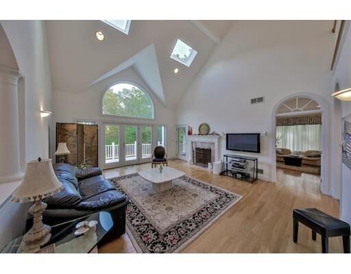 Property Photo:  264 Hutchins Rd  MA 01741 