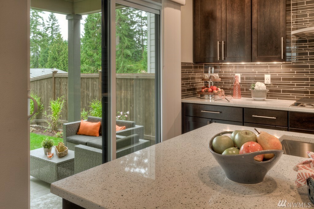 Property Photo: 16809 1st Ave W 6 WA 98012