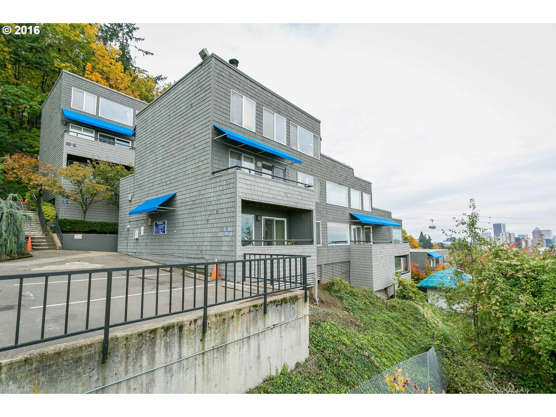 Property Photo: 3701 SW Condor Ave V1 OR 97239