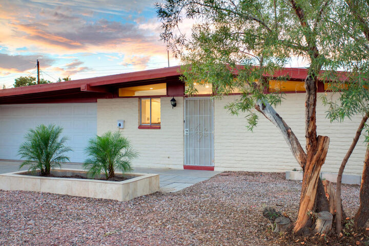 Property Photo:  3802 W Townley Avenue  AZ 85051 