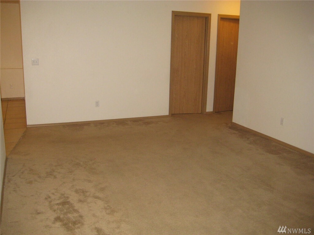 Property Photo:  19307 75th St E  WA 98390 
