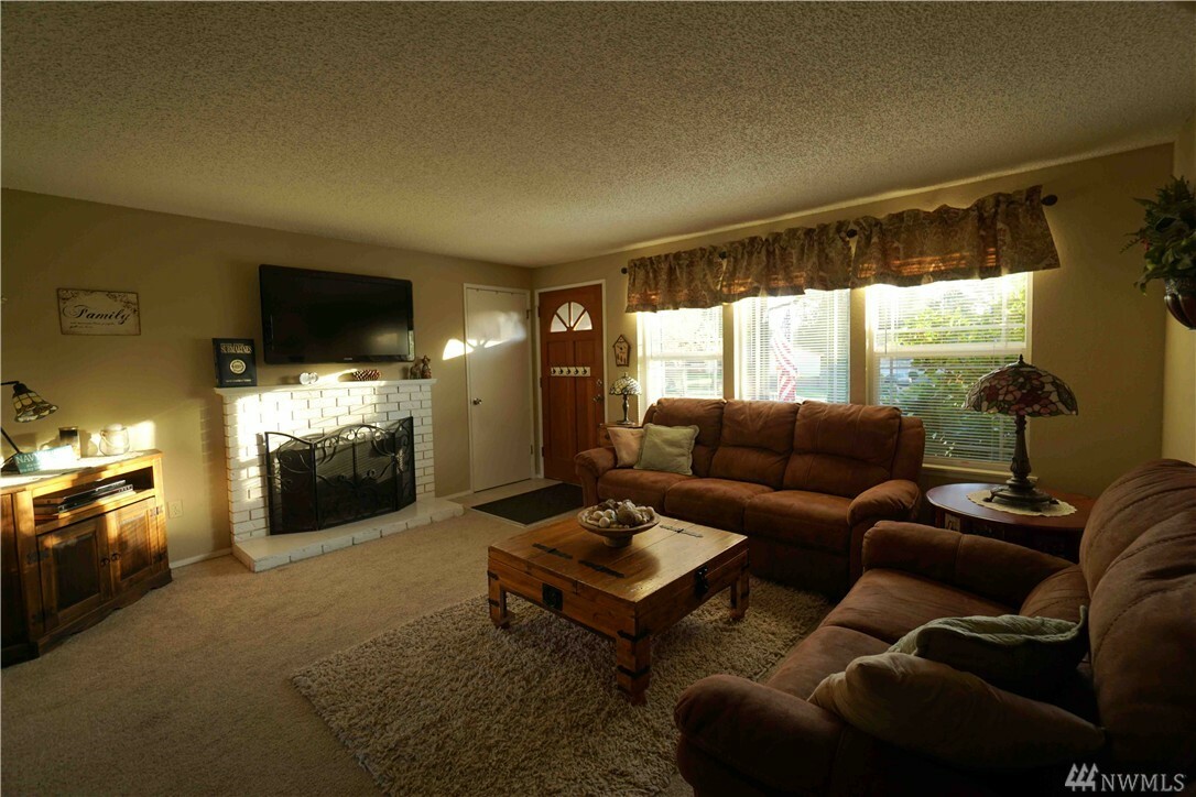 Property Photo:  7662 Buckthorn Dr NE  WA 98311 