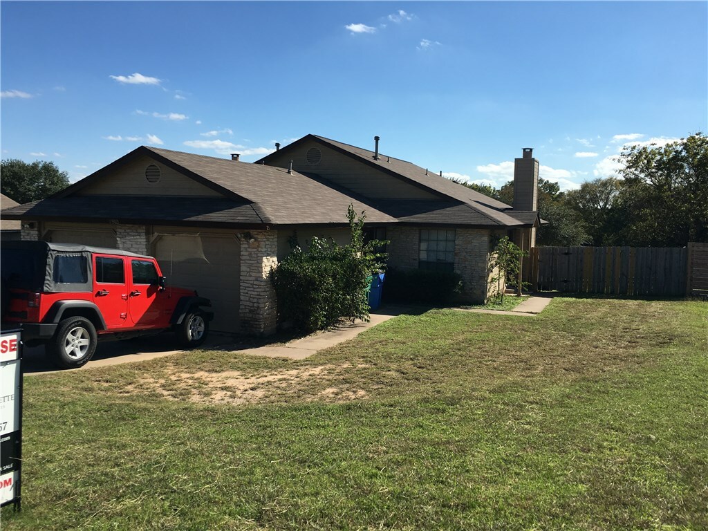 Property Photo:  1903 Margalene Way B  TX 78728 