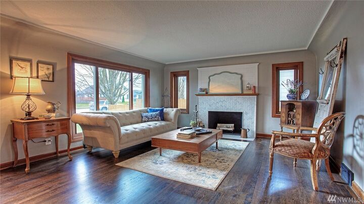 Property Photo:  4056 Tacoma Ave S  WA 98418 