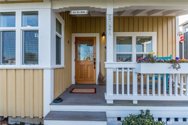 Property Photo: 502 A NW Krueger St A WA 98239