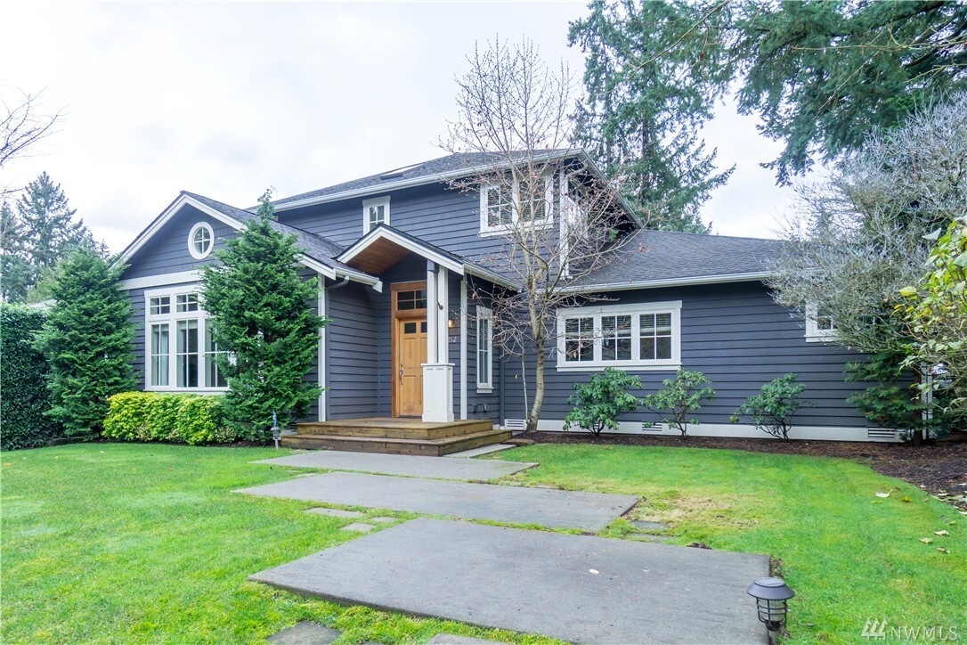 2212 104th Place SE  Bellevue WA 98004 photo