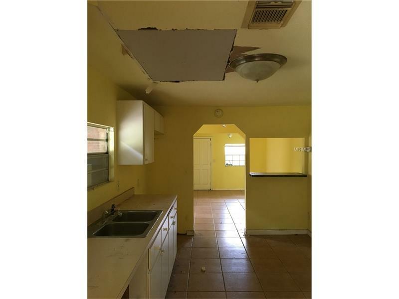 Property Photo:  3411 Cason Road  FL 33566 