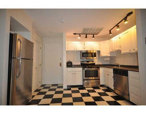 Property Photo: 160 Commonwealth Avenue 706 MA 02116