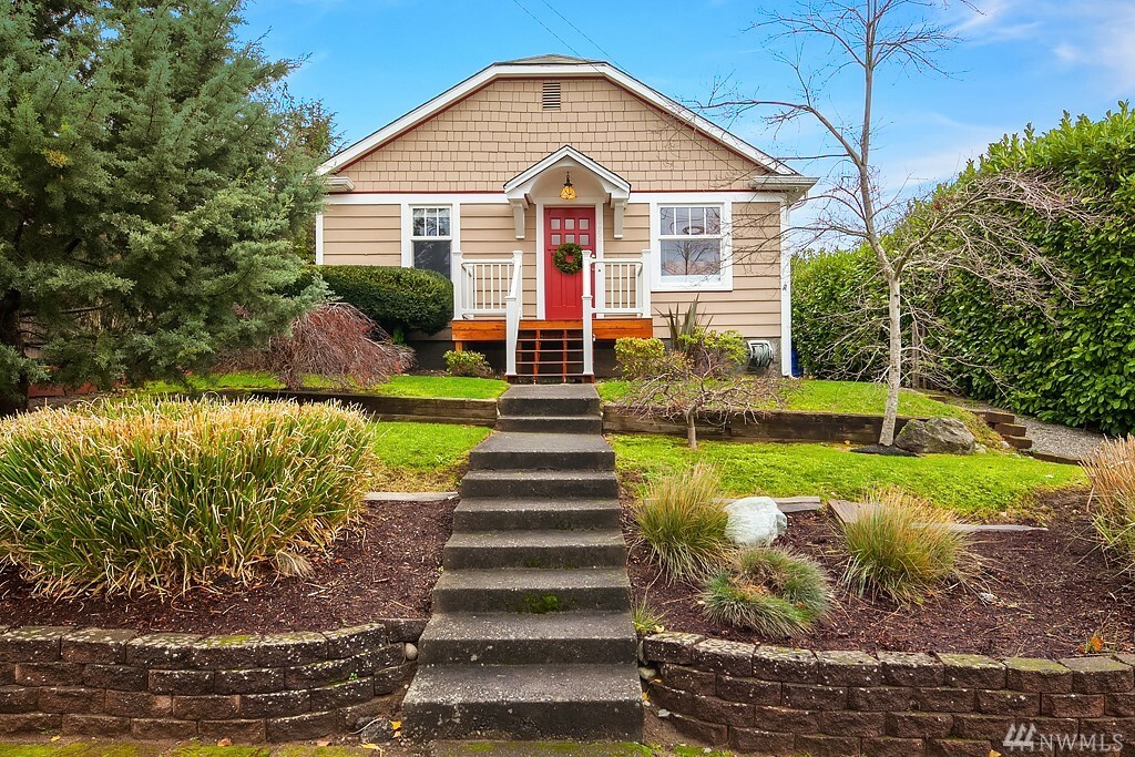 Property Photo:  640 NW 86th St  WA 98117 