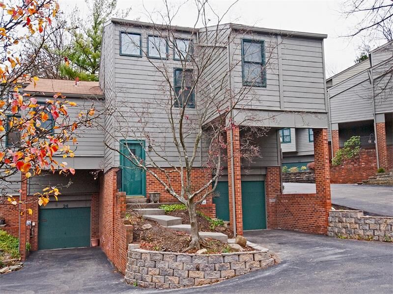 Property Photo: 26 Timberline Court PA 15217