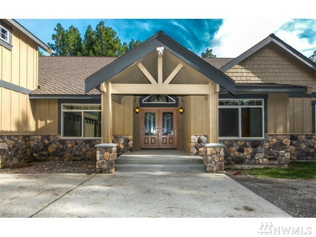 Property Photo:  140 Sierra Lane  WA 98940 