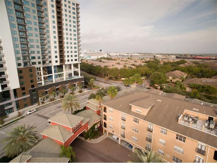 Property Photo:  501 Knights Run Avenue 2107  FL 33602 