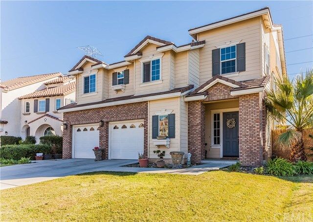 Property Photo: 15581 Pisa Lane CA 92336