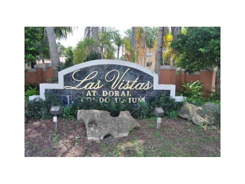 Property Photo: 8290 Lake Dr 422 FL 33166