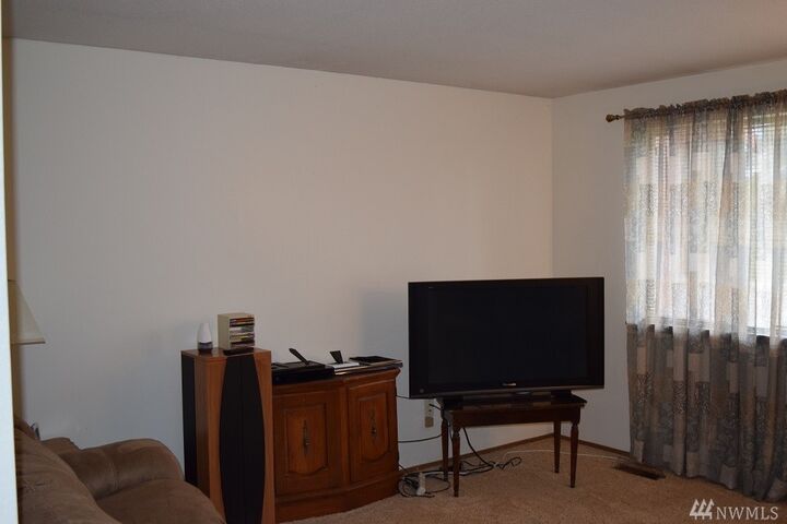 Property Photo:  5113 Mount Tahoma Dr SE  WA 98503 