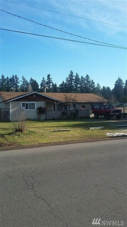 Property Photo:  22801 40th Ave E  WA 98387 