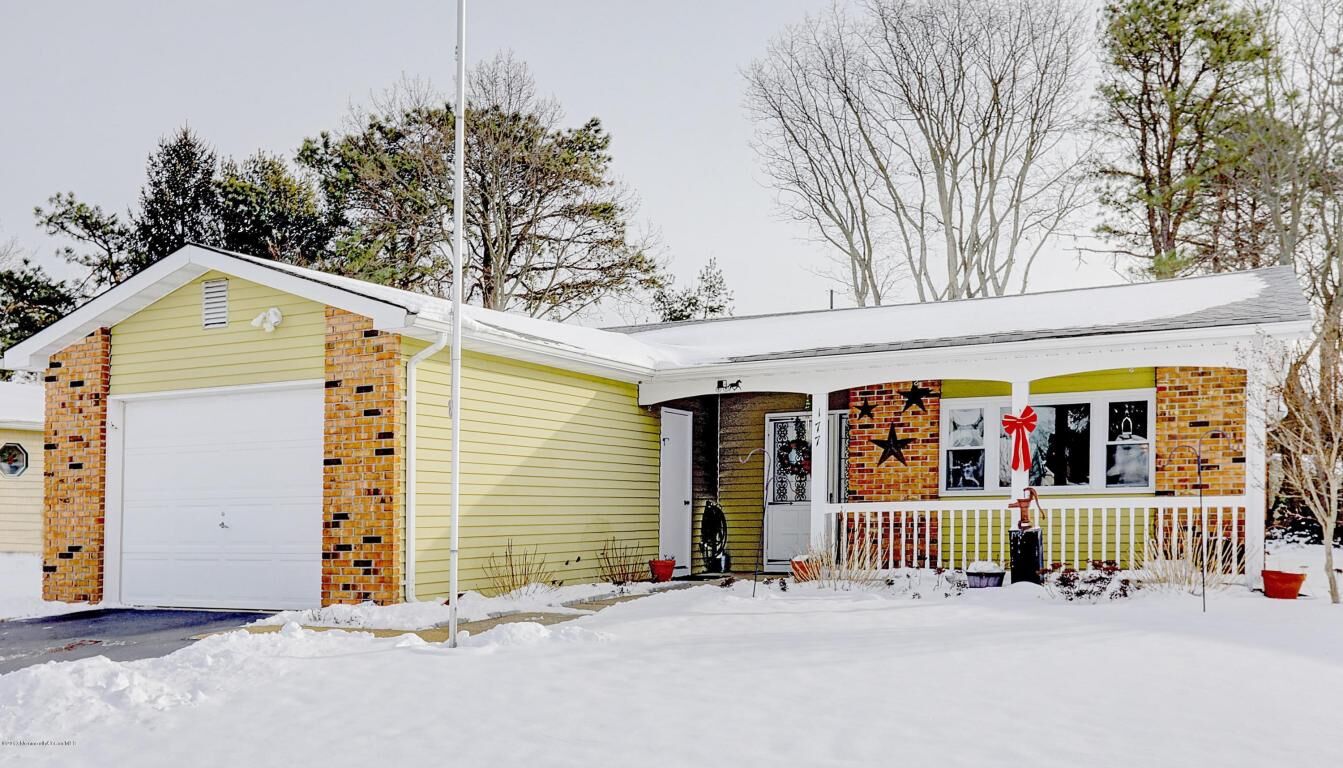 Property Photo:  177 Courtshire Drive  NJ 08723 