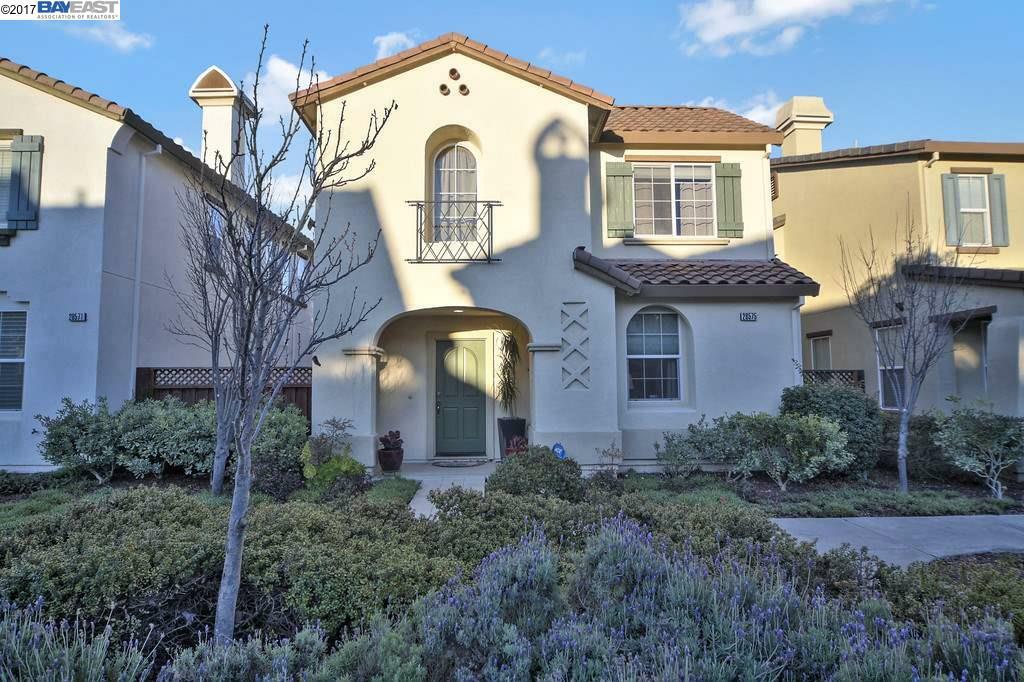 Property Photo:  28575 Starboard Ln  CA 94545 