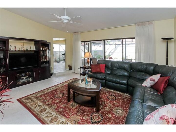 Property Photo:  5029 Paloma Drive  FL 33624 