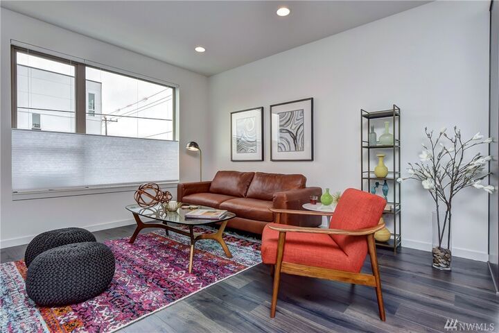 Property Photo: 2421 S Holgate St 14 WA 98144