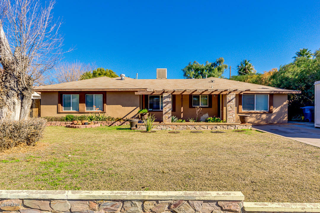 Property Photo:  2517 N 40th Street  AZ 85008 