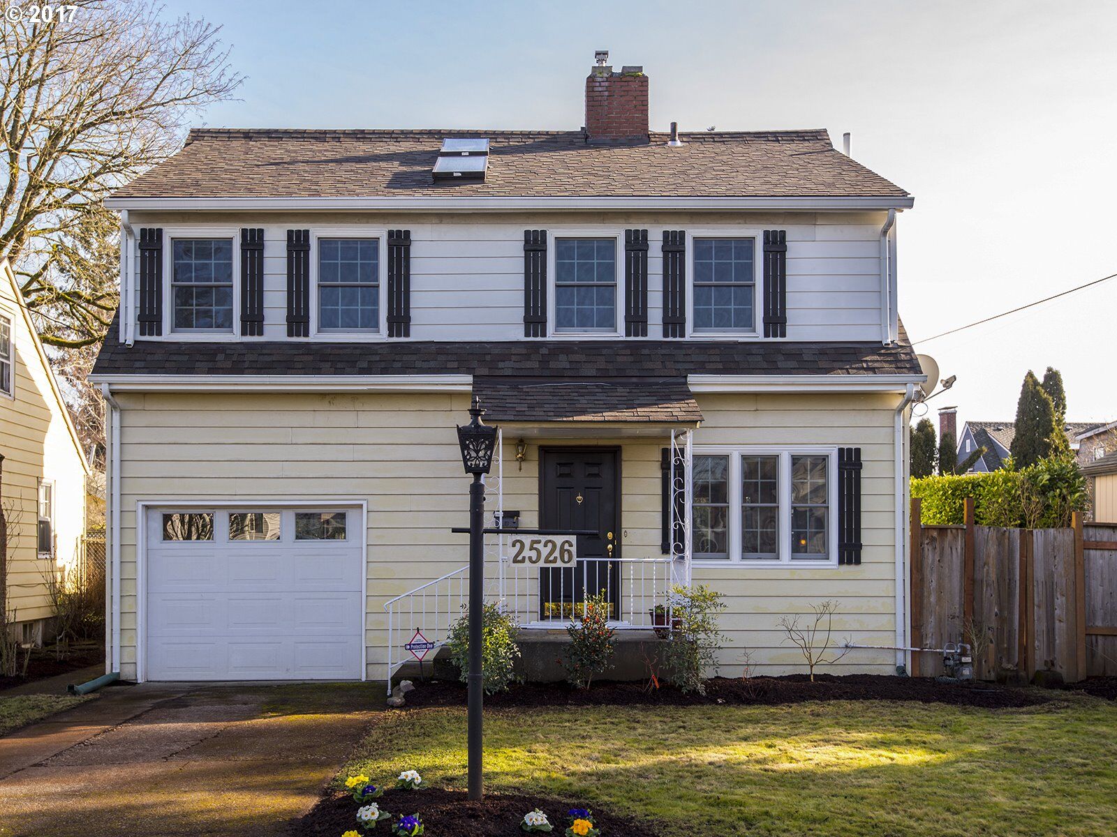 Property Photo:  2526 NE 62nd Ave  OR 97213 