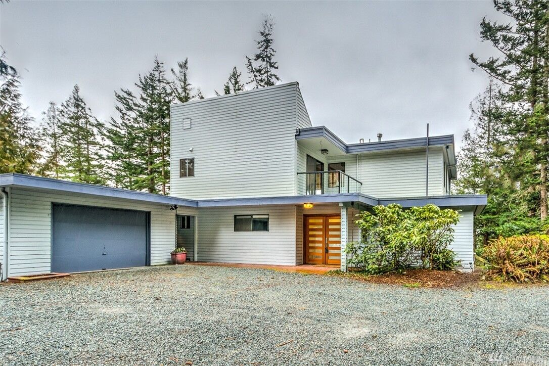 Property Photo: 5408 Sunset Ave WA 98221