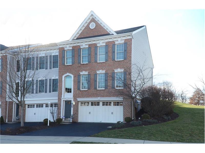 Property Photo: 925 Montclair Drive PA 15108