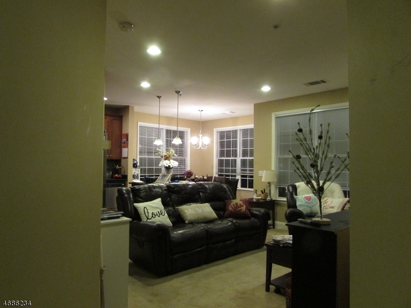 Property Photo:  2210 Ramapo Court 2210  NJ 07457 