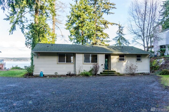 17140 Agate St NE  Bainbridge Island WA 98110 photo