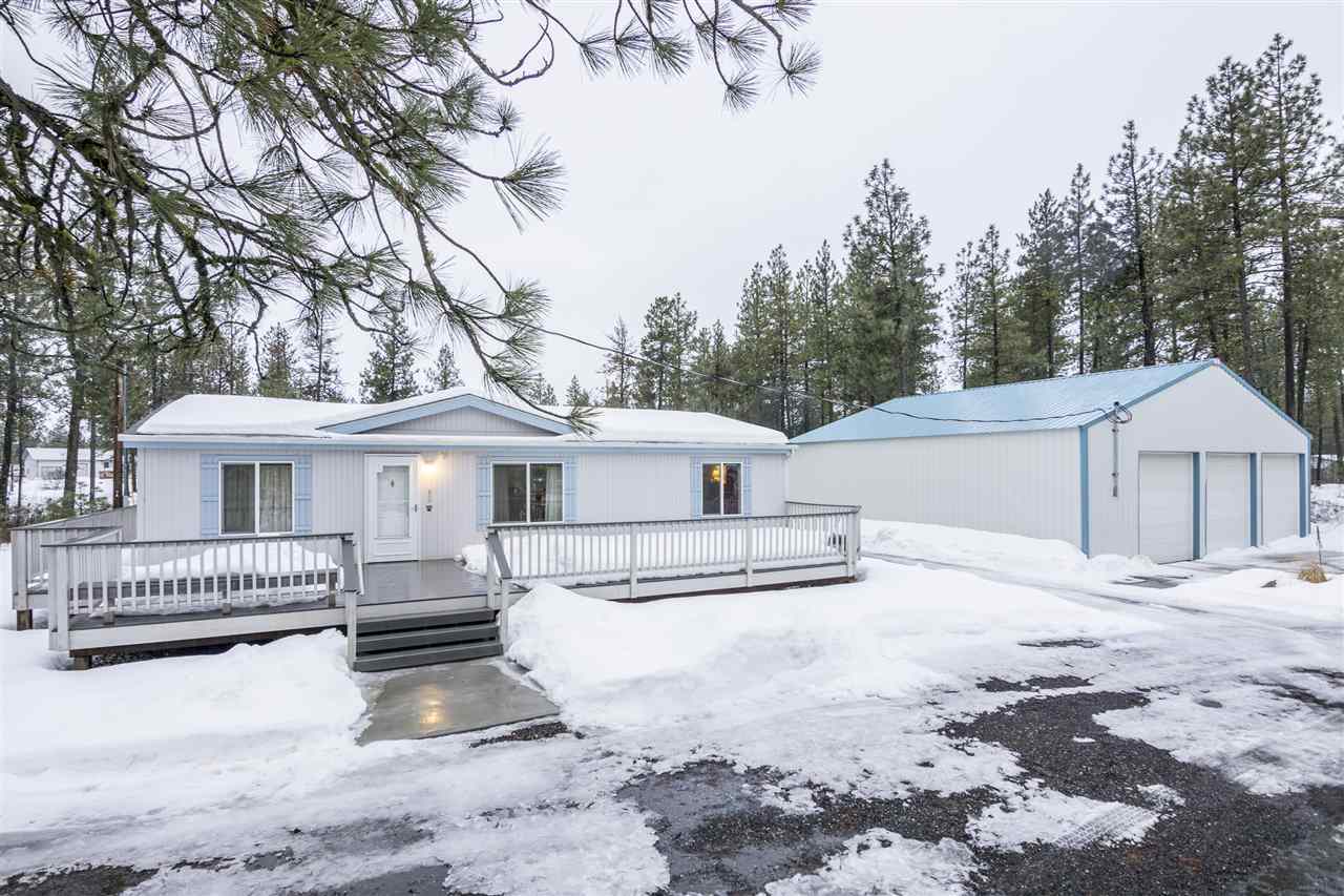 Property Photo: 17701 S Robinette Dr WA 99004