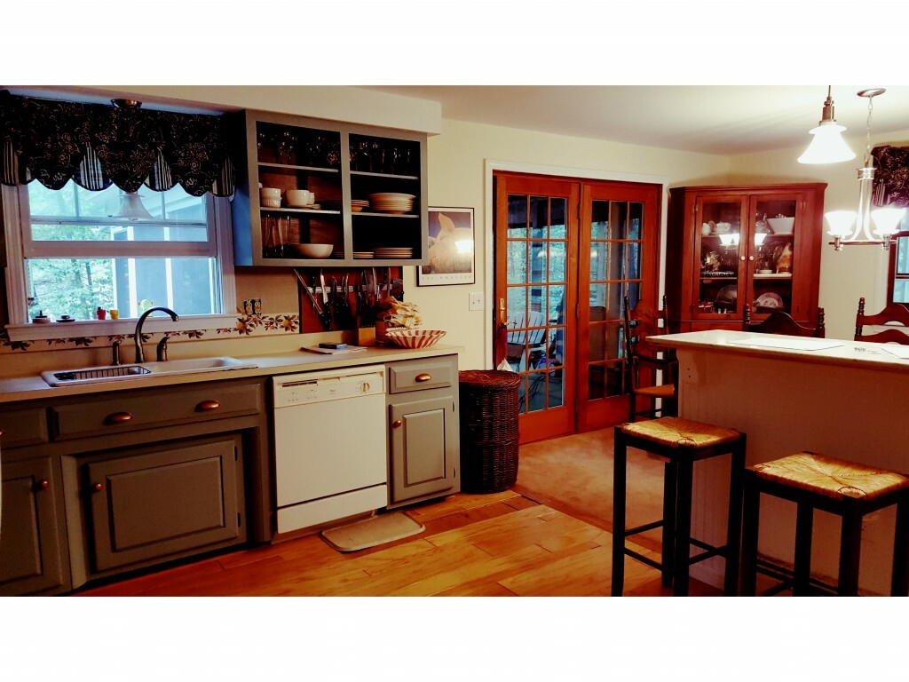 Property Photo: 18 Mayflower Drive NH 03053