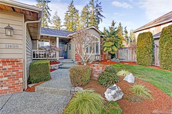 Property Photo: 11408 31st Dr SE WA 98208