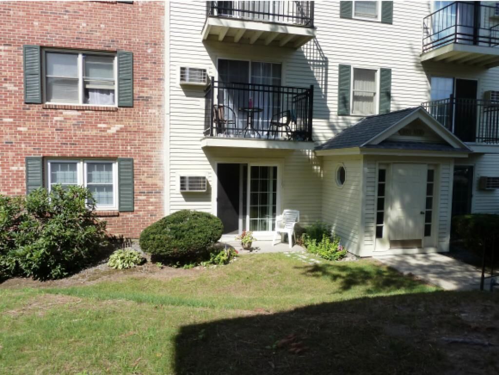 Property Photo: 8 St. James Place U801 Place 801 NH 03062