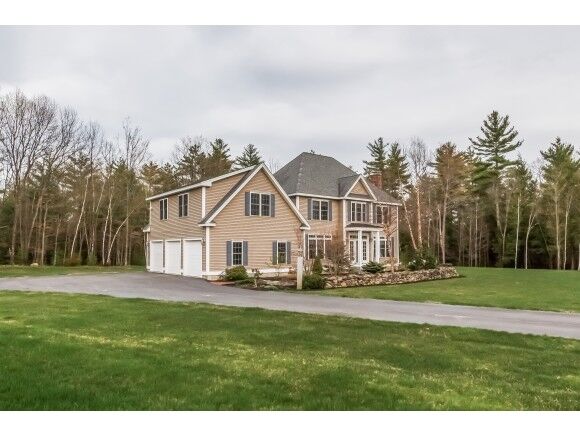 Property Photo:  9 Fieldstone Drive  NH 03304 