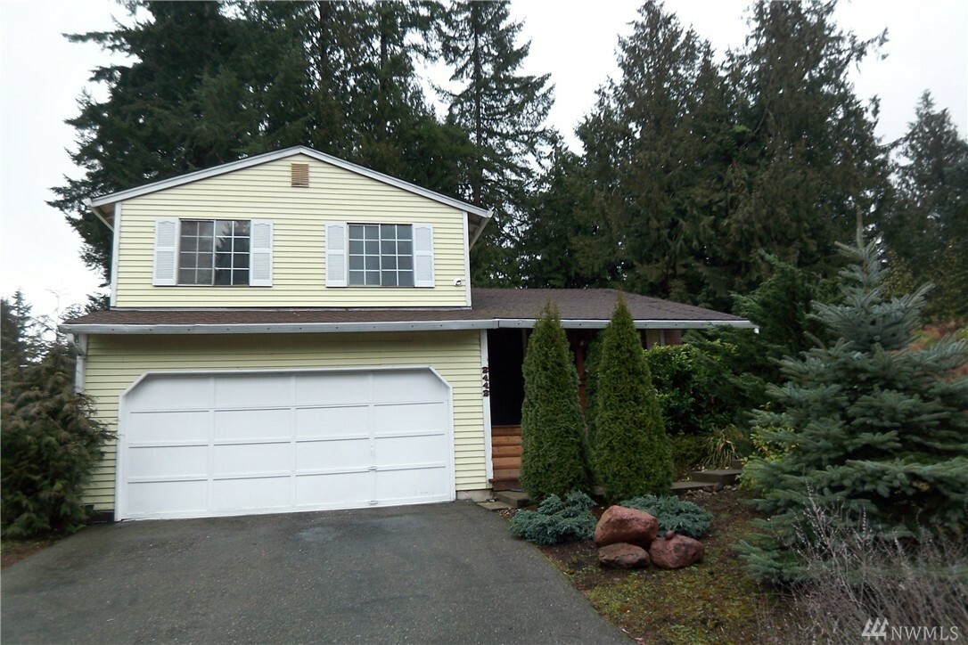 Property Photo:  2442 231st Place NE  WA 98074 