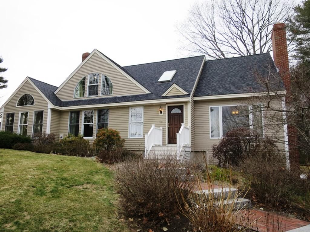 Property Photo:  10 Landing Way  NH 03820 