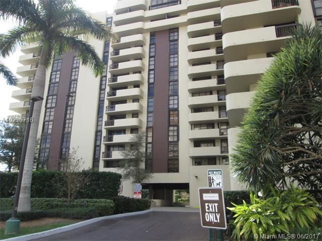 Property Photo:  600 Biltmore Way 312  FL 33134 
