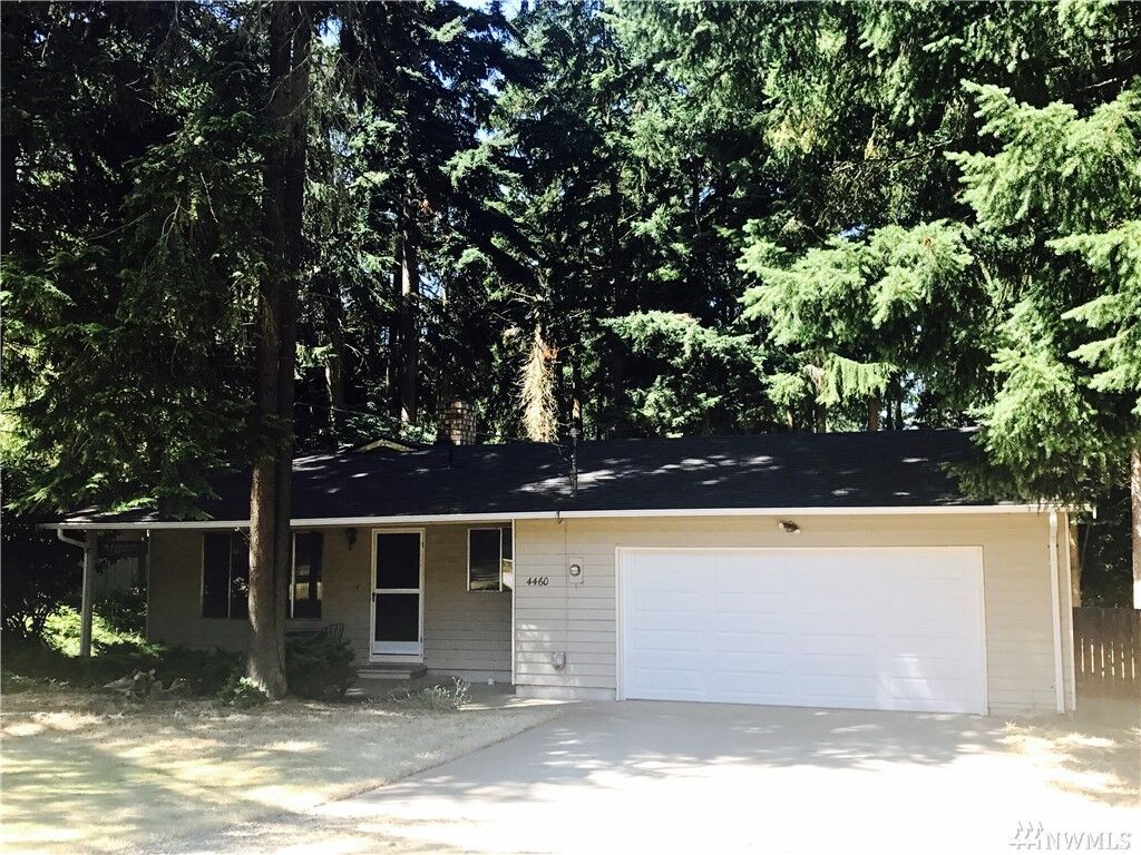 Property Photo:  4460 Woodland Circle  WA 98277 