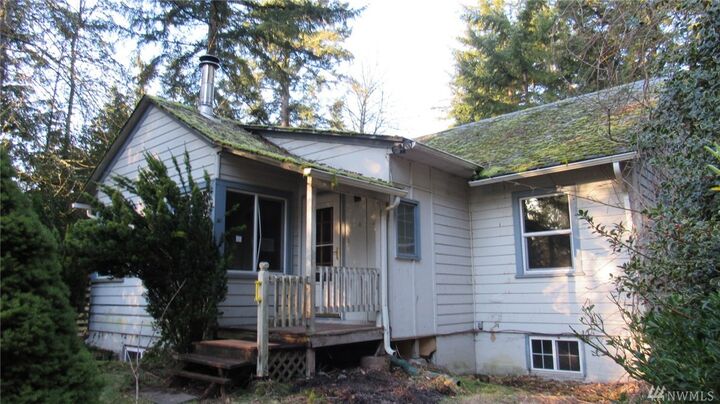 Property Photo:  10524 Butte Dr SW  WA 98498 