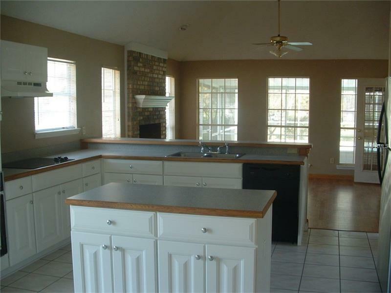 Property Photo:  210 Ridge Road  FL 32746 