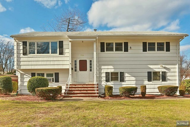 Property Photo:  729 Highland Avenue  NJ 07652 