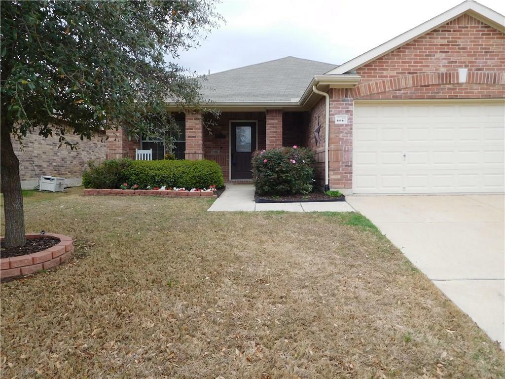 Property Photo: 15641 Wheelhorse Trail TX 76262