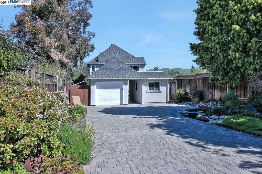 Property Photo:  2581 Washington Blvd  CA 94539 