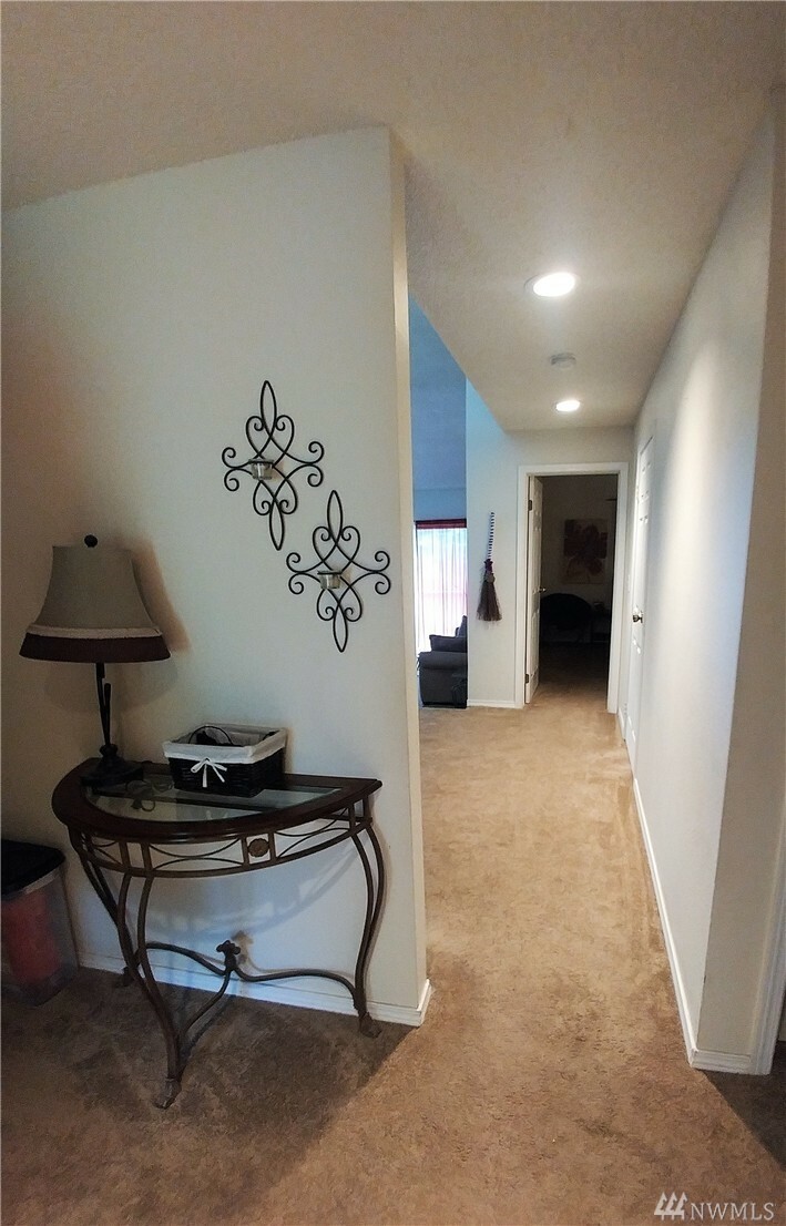 Property Photo: 11552 SE 175th St 22 WA 98058
