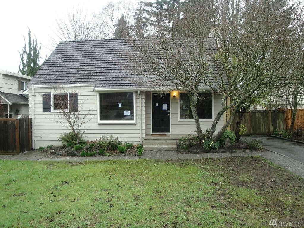 Property Photo:  10514 13th Ave NW  WA 98177 