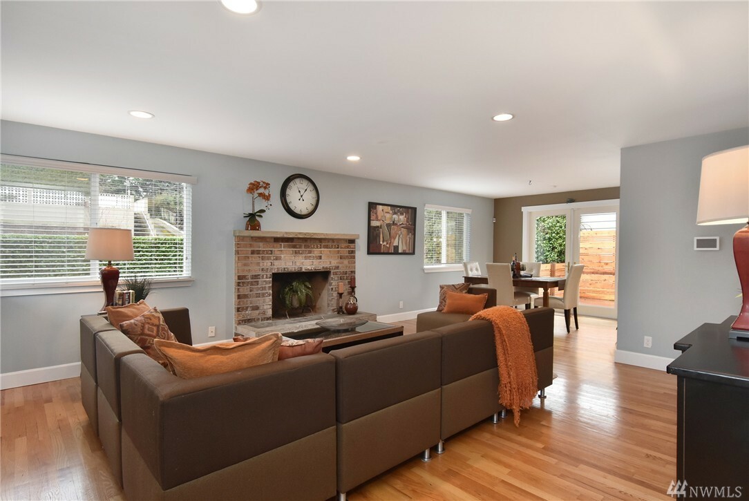 Property Photo: 8006 Bagley Ave N WA 98115