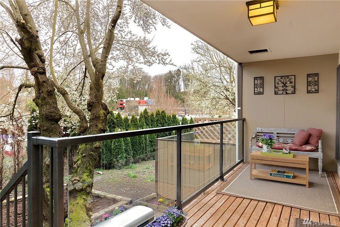 Property Photo:  3933 S Pearl St 3  WA 98118 