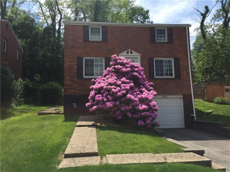 Property Photo: 884 Stevendale PA 15221