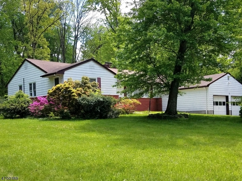 Property Photo:  17 Dogwood Cir  NJ 07058 